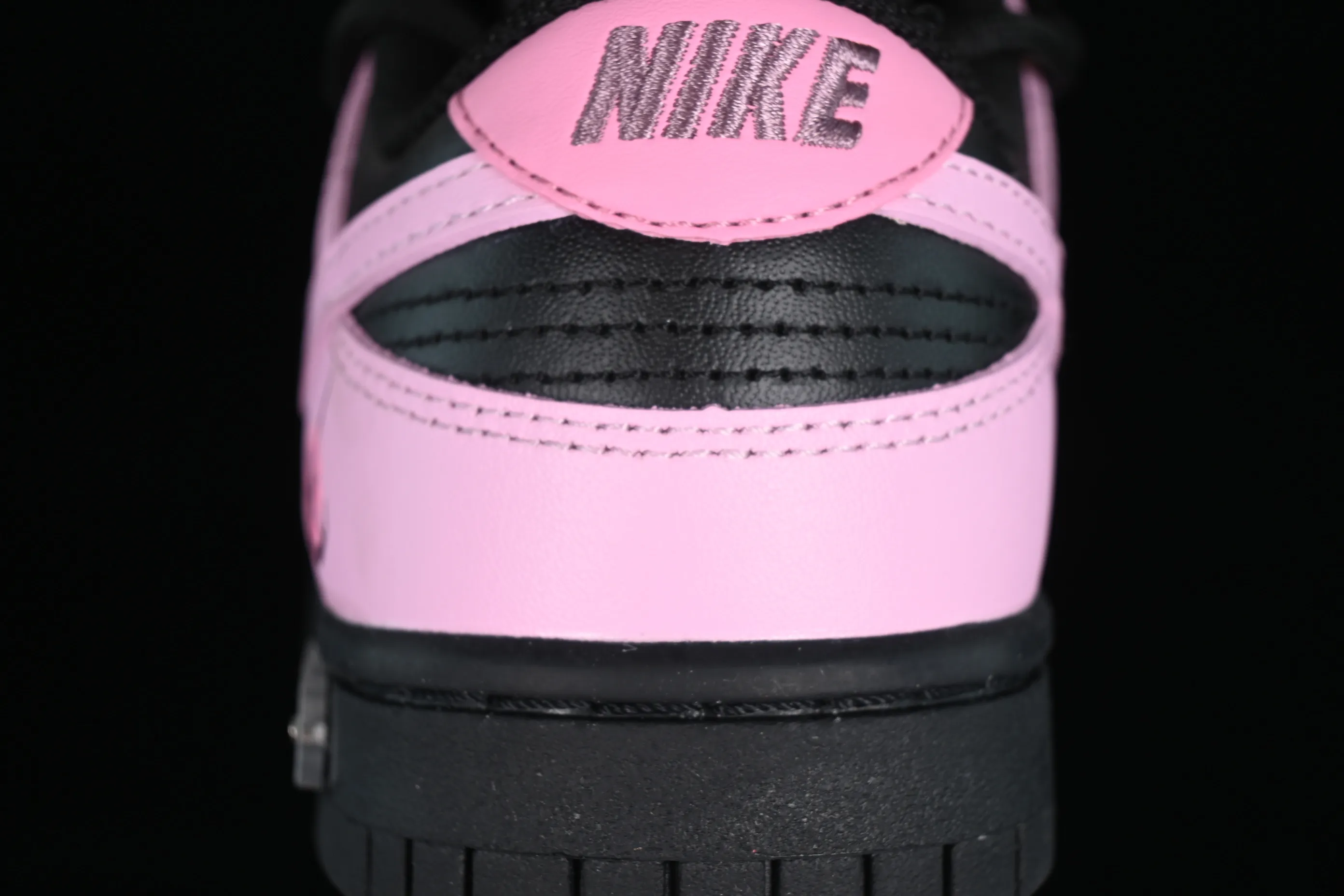 All Categories Nk SB Dunk Series Nk SB Dunk Low Low-top Sneakers Nk Dunk Low Bubble Jellyfish Neon Star Millennium Cyber ​​Black Pink SB Strap Low-top Casual Sneakers FD1232-001